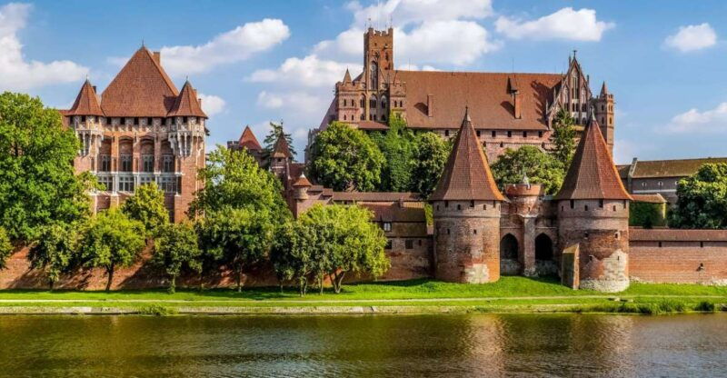 from-gdansk-half-day-malbork-castle-tour-with-audioguide