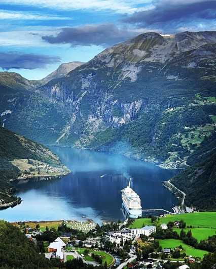 from-geiranger-dalsnibba-eagle-road-private-tour-picnic