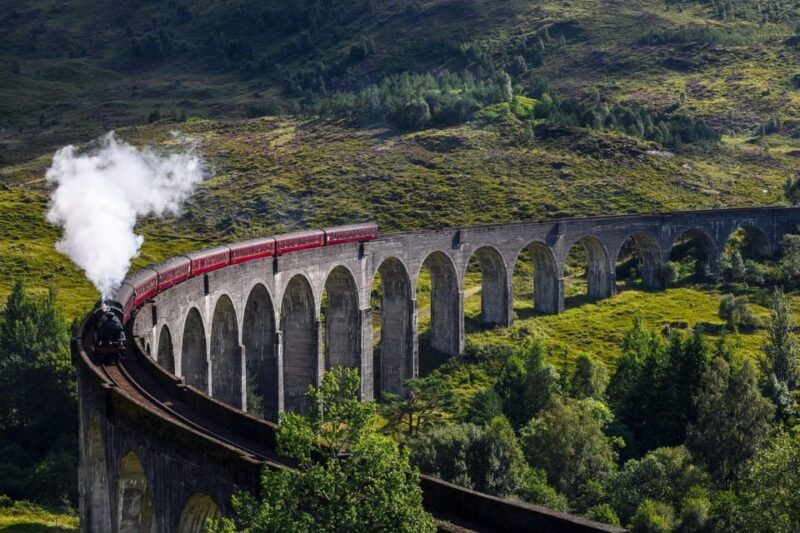 from-glasgow-jacobite-steam-train-the-highlands-tour