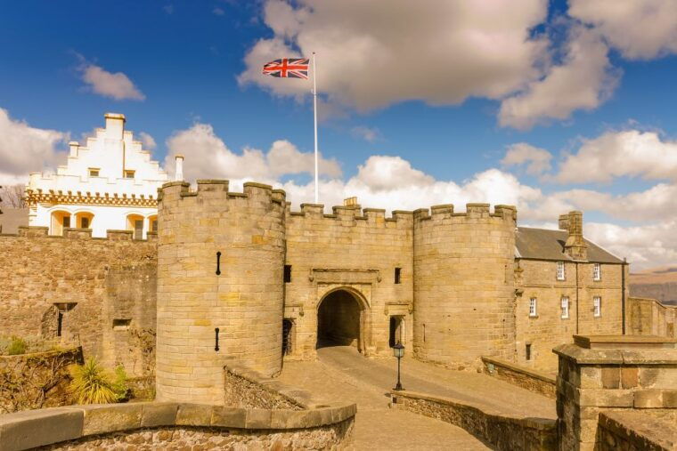 from-glasgow-loch-lomond-trossachs-stirling-castle-tour
