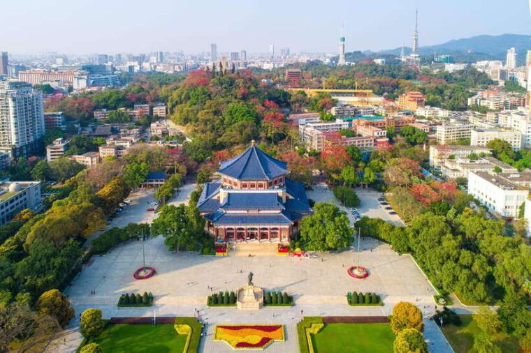 from-guanzghou-guided-baiyun-mountain-day-tour-by-car