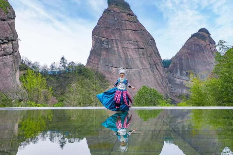From Guilin: Danxia Peaks & Guangxi-Hunan Tribal Trails Tour - Lunch with the Yao Minority