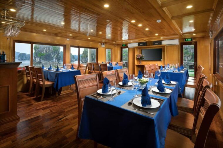 from-ha-noi-3-days-lan-ha-bay-ninh-binh-small-group-tour