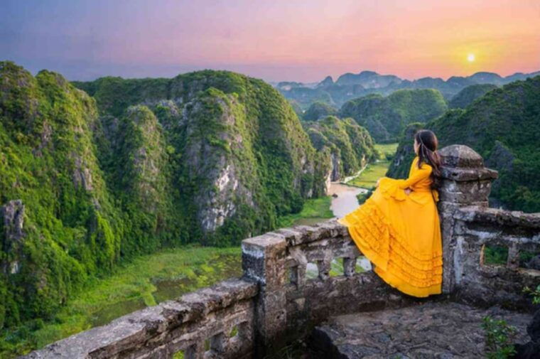 from-ha-noi-hoa-lu-tam-coc-trang-an-mua-cave