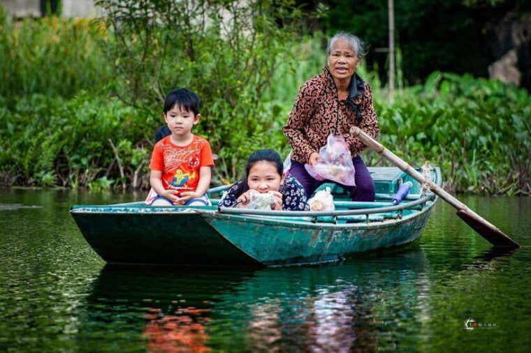 from-ha-noi-ninh-binh-hoa-lu-trang-an-tam-coc-and-mua-cave