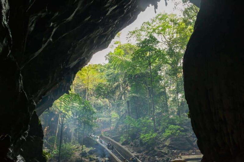 from-ha-noi-perfume-pagoda-full-day-group-tour