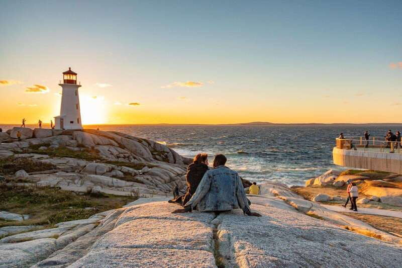 from-halifax-peggys-cove-bus-tour