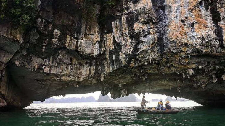 from-hanoi-1-day-halong-bay-cruise-with-big-small-groups-2