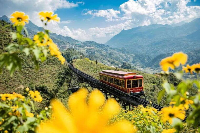 from-hanoi-1-day-sapa-trekking-tour-with-overnight-bus