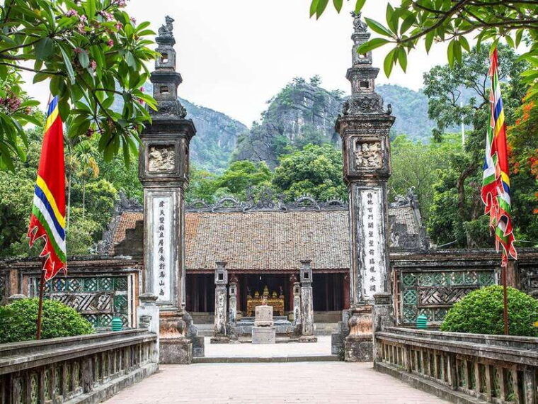 from-hanoi-1-day-tour-ninh-binh-hoa-lu-trang-an-hang-mua