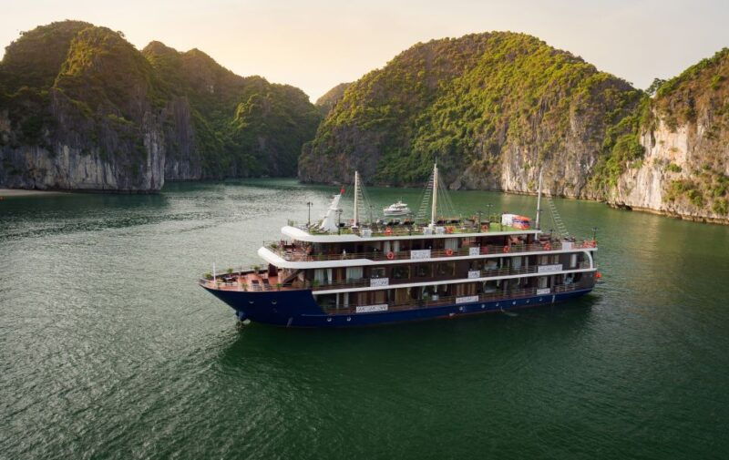 from-hanoi-2-day-halong-and-lan-ha-bay-la-pandora-cruise