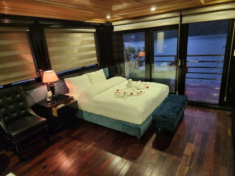 from-hanoi-2-day-halong-bay-cruise-with-meals