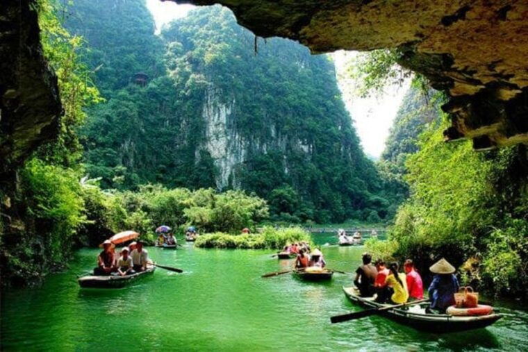 from-hanoi-2-day-ninh-binh-ha-long-bay-sightseeing-tour