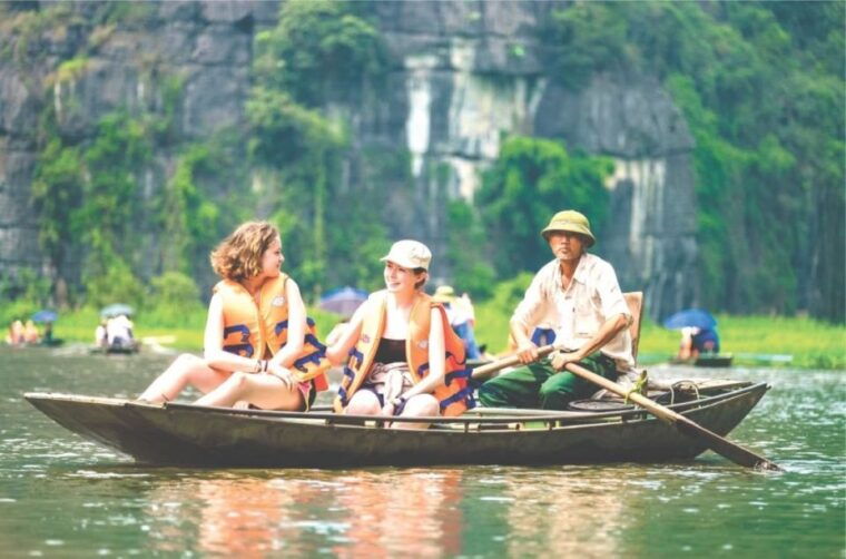 from-hanoi-2-day-ninh-binh-ha-long-bay-sightseeing-tour