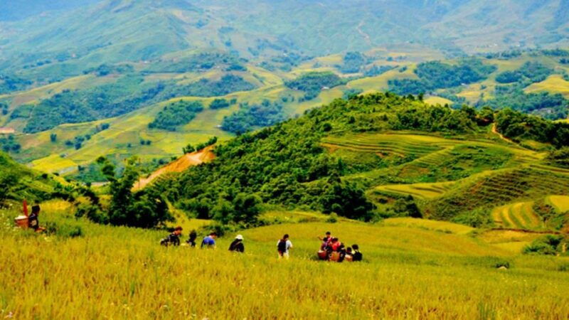 from-hanoi-2-day-overnight-sapa-tour-by-limousine