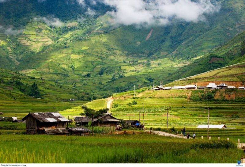 From Hanoi: 2-Day Sapa Trekking Trip with Homestay & Meals - Early Morning Pickup and Scenic Journey