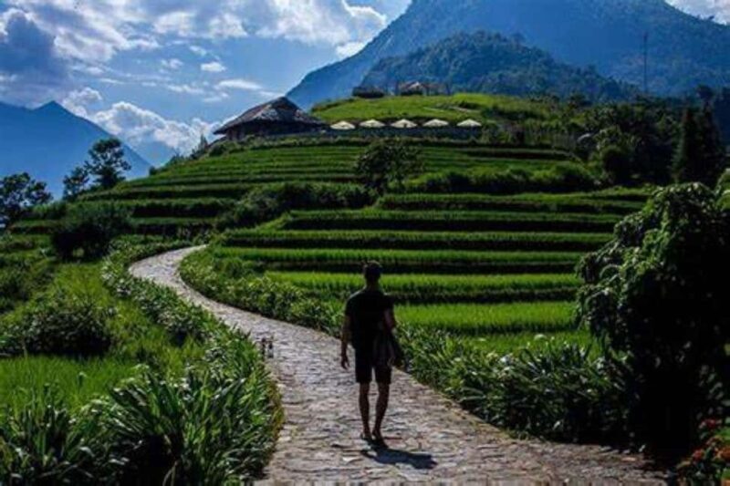 From Hanoi: 2-Day Sapa Valley Trek with Topas Ecolodge Stay - Key Points