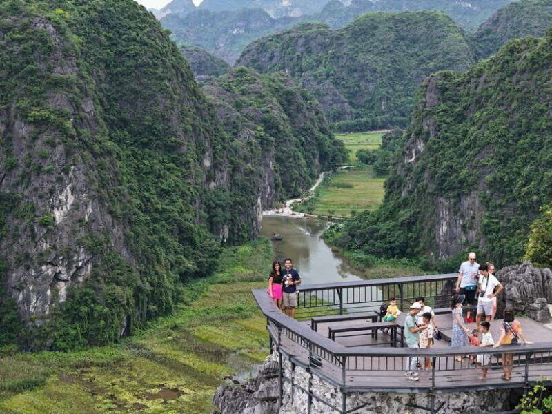 from-hanoi-2-day-trip-ninh-binh-ha-long-bay-trip