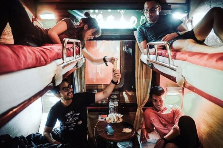 from-hanoi-2-nights-2-days-sapa-tour-by-overnight-train-2