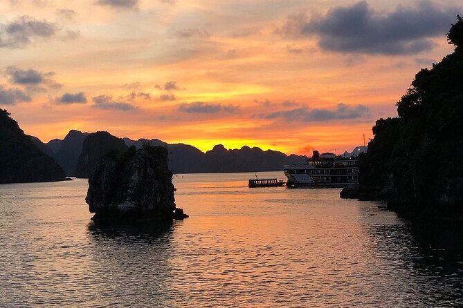 From Hanoi: 2D1N Halong Royal Palace Cruise with Cave Discovery - Practical Tips and Considerations