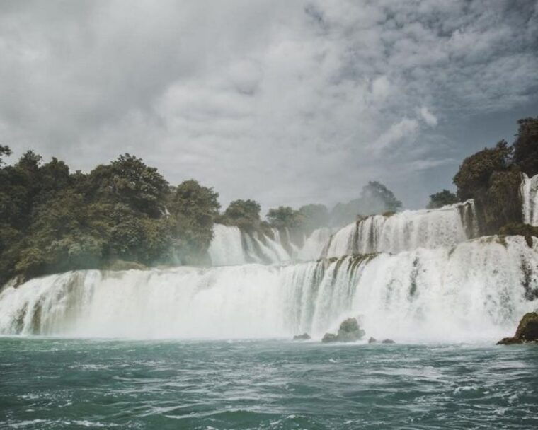 from-hanoi-3-day-ba-be-lake-ban-gioc-falls-private-tour