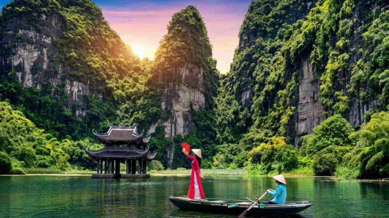 from-hanoi-3-day-luxury-tour-ninh-binh-ha-long-bay-cruise