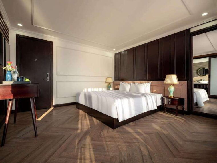 from-hanoi-3-day-ninh-binh-ha-long-lan-ha-5-star-cruise