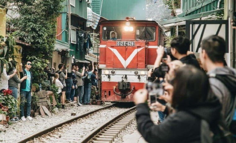 from-hanoi-3-days-ha-giang-and-dong-van-tour