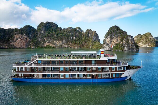 From Hanoi 3 Days Luxury Ninh Binh & Lan Ha Bay 5 Star Cruises - From Land to Sea: The Transition to Halong Bay