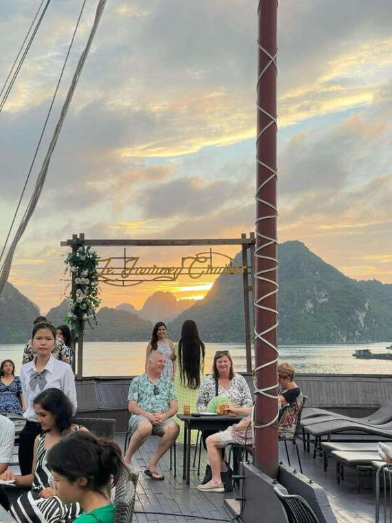 from-hanoi-3d2n-ha-long-lan-ha-bay-by-le-journey-cruise