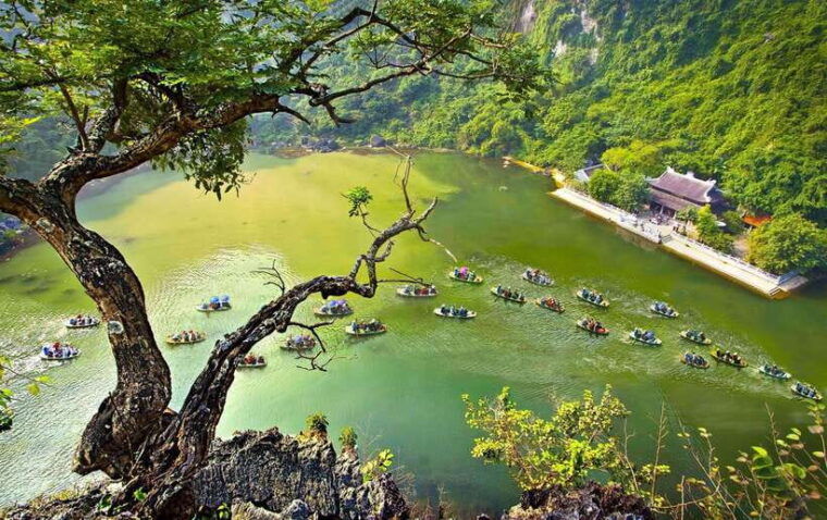 from-hanoi-4-day-ninh-binh-ha-long-bay-ha-giang-loop-tour