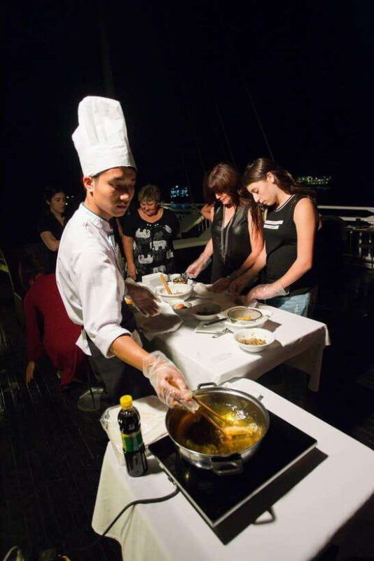 from-hanoi-5-day-northern-sapa-ninh-binh-halong-bay-tour