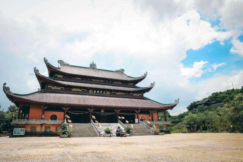 from-hanoi-bai-dinh-trang-an-mua-cave-a-scenic-day-tour