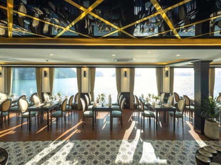 from-hanoi-catamaran-yatch-ha-long-bay-1-day-tour