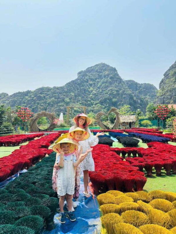 from-hanoi-discover-3-traditional-handicraft-villages-1-day