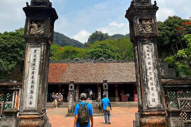 From Hanoi: Discover Hoa Lu, Tam Coc & Mua Caves Deluxe Tour - FAQs