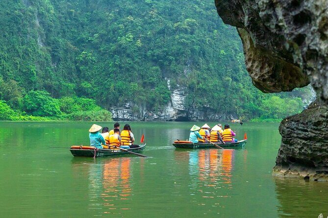 From Hanoi: Discover Hoa Lu, Trang An Grottoes, Mua Cave, Cycling - Discover Ninh Binh: A Full-Day Adventure from Hanoi