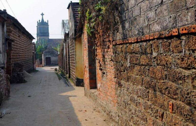 from-hanoi-duong-lam-ancient-village-private-full-day-trip