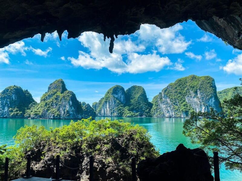 from-hanoi-explore-ha-long-bay-2-days-with-a-luxury-cruise