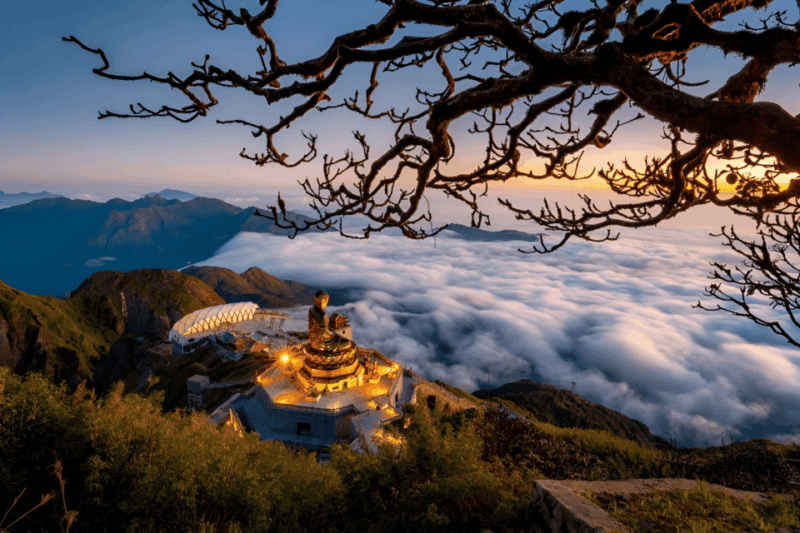 from-hanoi-explore-sapa-conquer-fansipan-for-2-days
