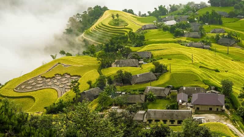 from-hanoi-group-sapa-tour-2-days-with-fansipan-peak-visit