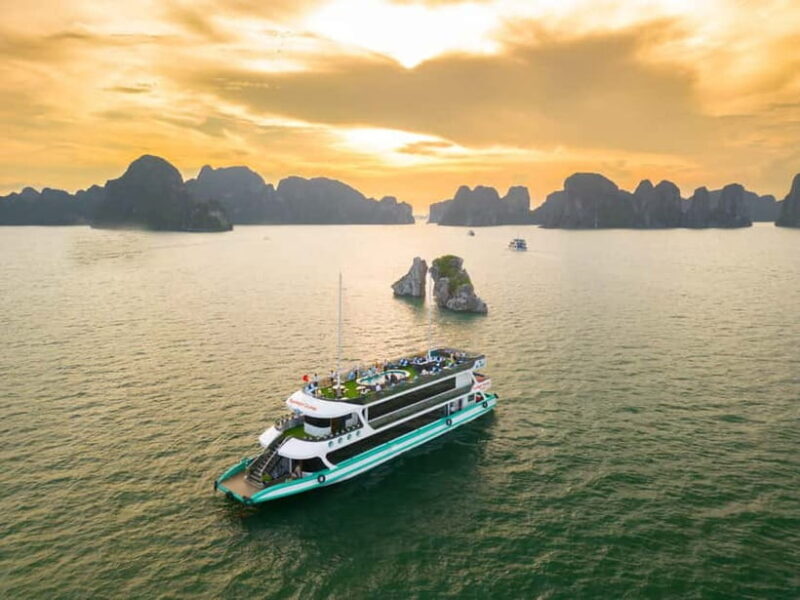 From Hanoi: Halong bay Luxury tour on 5 star cruise - A Detailed Look at the Halong Bay Luxury Tour