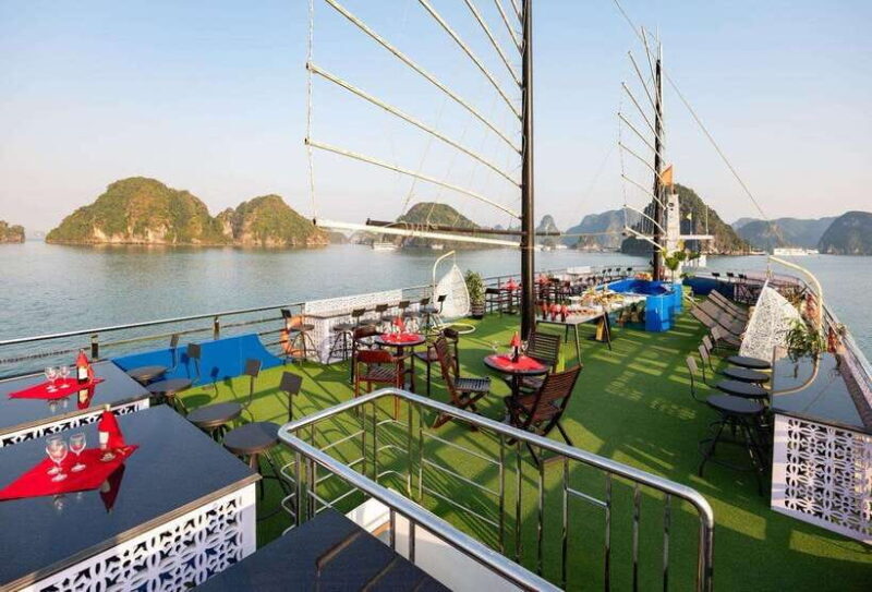 From Hanoi/Halong: Ha Long Bay Day Trip with Luxury Cruise - Return and Transfer to Hanoi