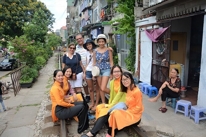 From Hanoi : Hanoi Motorbike Evening Food Tour - What Reviewers Say and Practical Tips