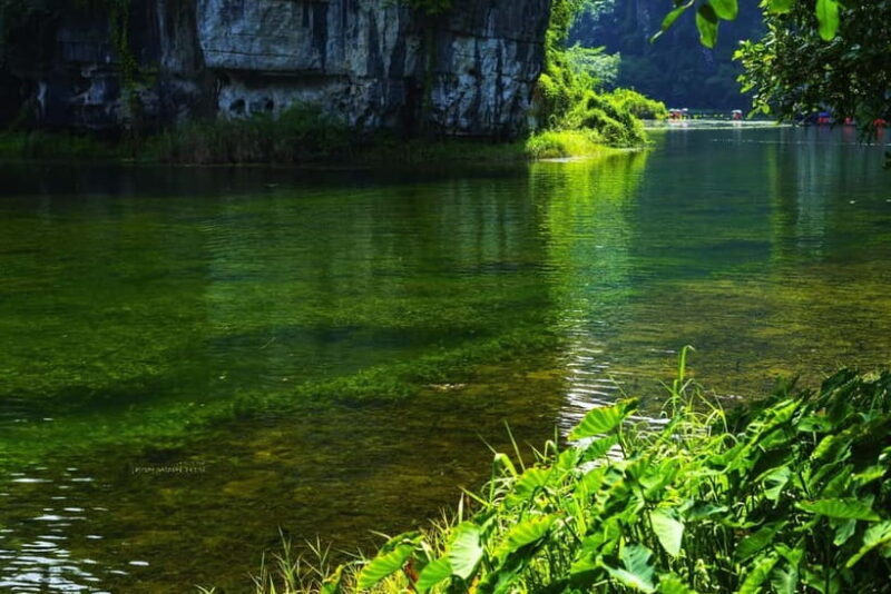 From Hanoi: Hoa Lu, Tam Coc/Trang An, Mua Cave Day Trip - Cultural Highlights at Bai Dinh Pagoda