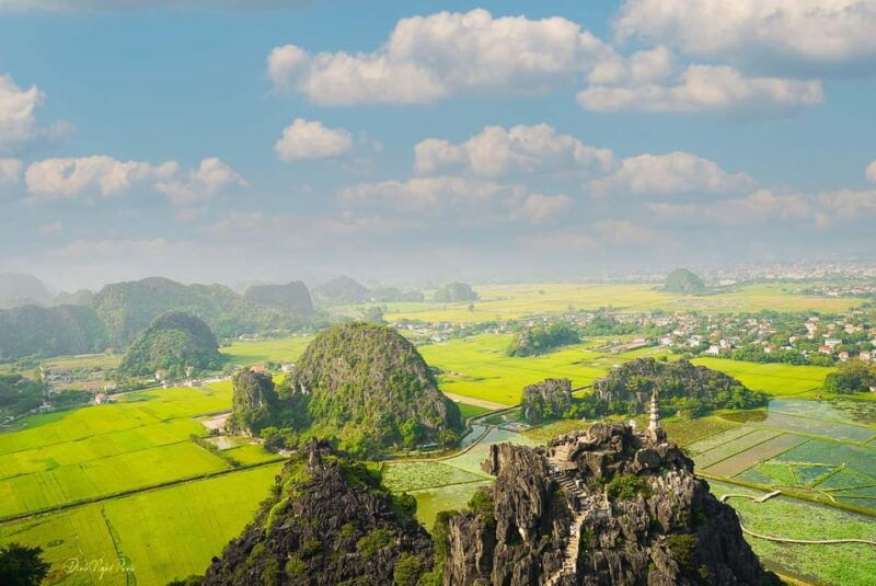 from-hanoi-hoa-lu-trang-an-mua-cave-limousine-bus-buffet