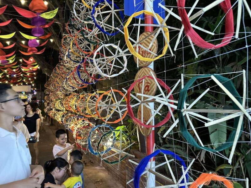 From Hanoi: Incense village & train street or Silk village - Analyzing the Value