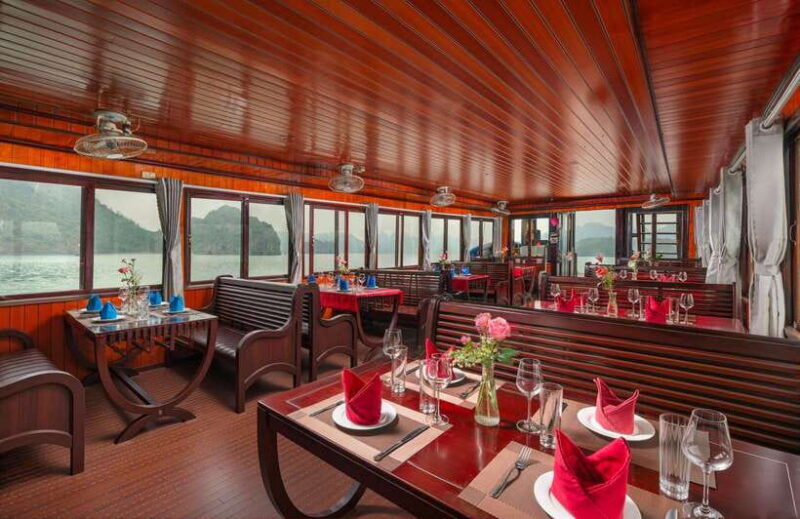 from-hanoi-lan-ha-bay-kayaking-sightseeing-cruise-trip