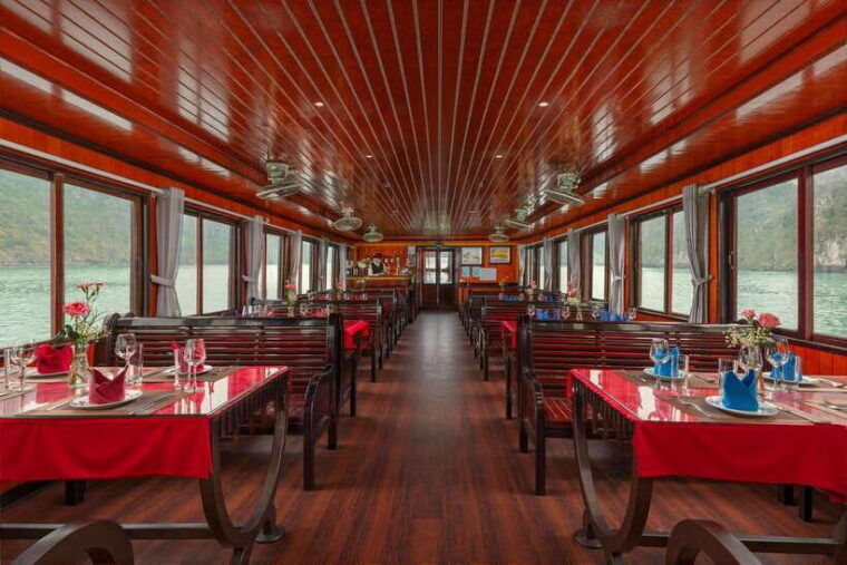 from-hanoi-lan-ha-bay-kayaking-sightseeing-cruise-trip