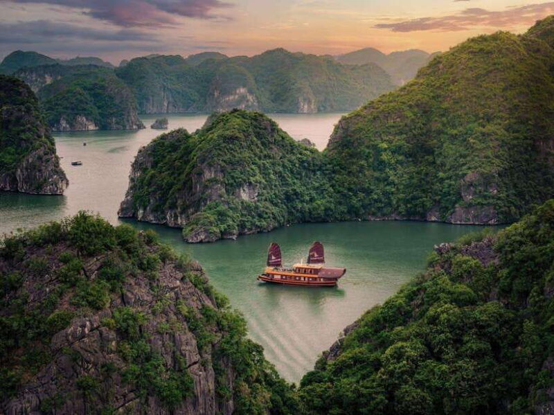 from-hanoi-lanha-halong-bay-2-days-tour-on-boat